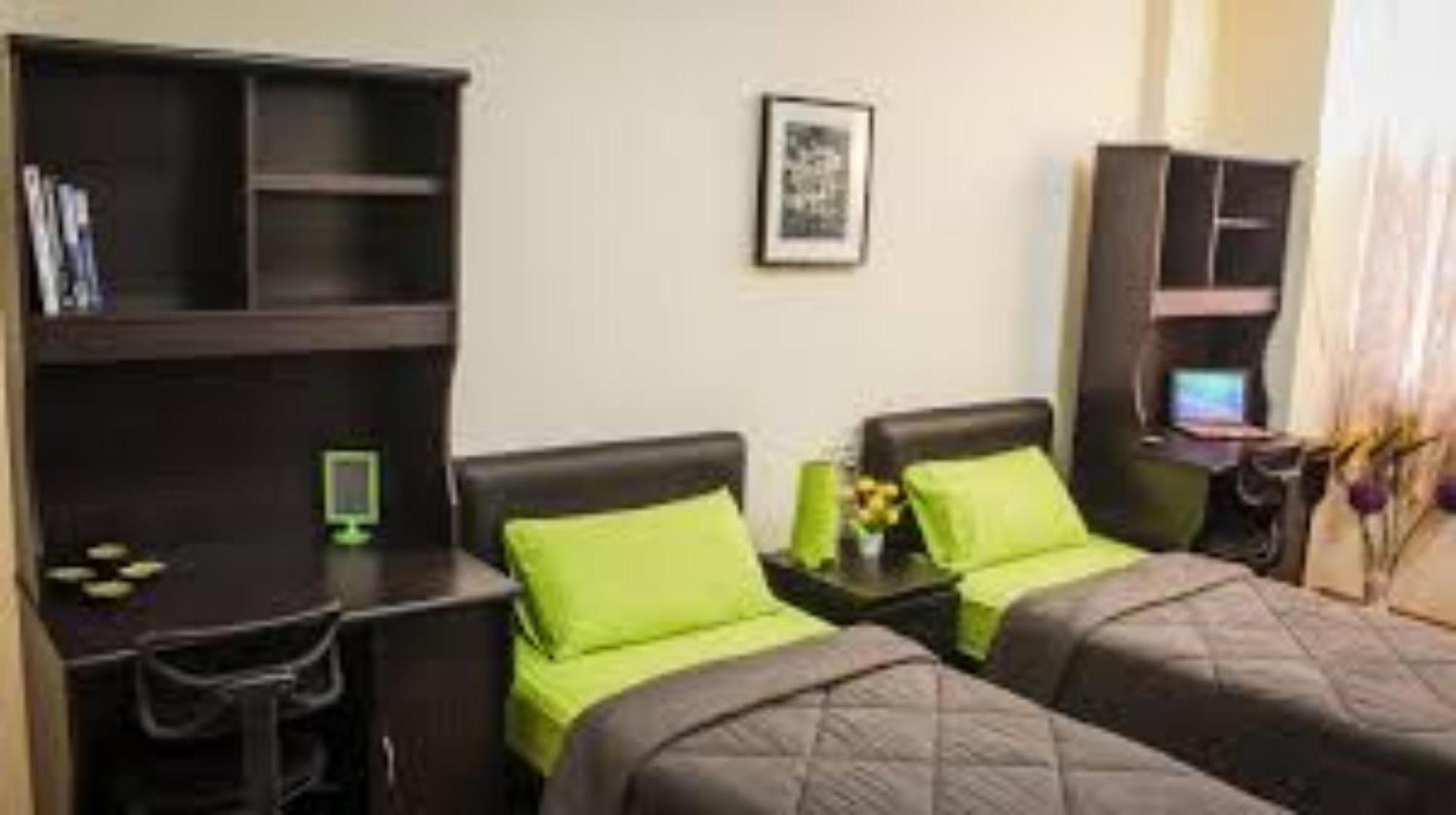 Staff Guest House Nyíregyháza 外观 照片